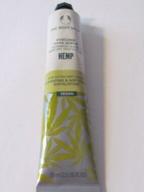 The Body Shop Vegan Hemp Rescuing Hand Scrub - Hydrating & Softening NEW